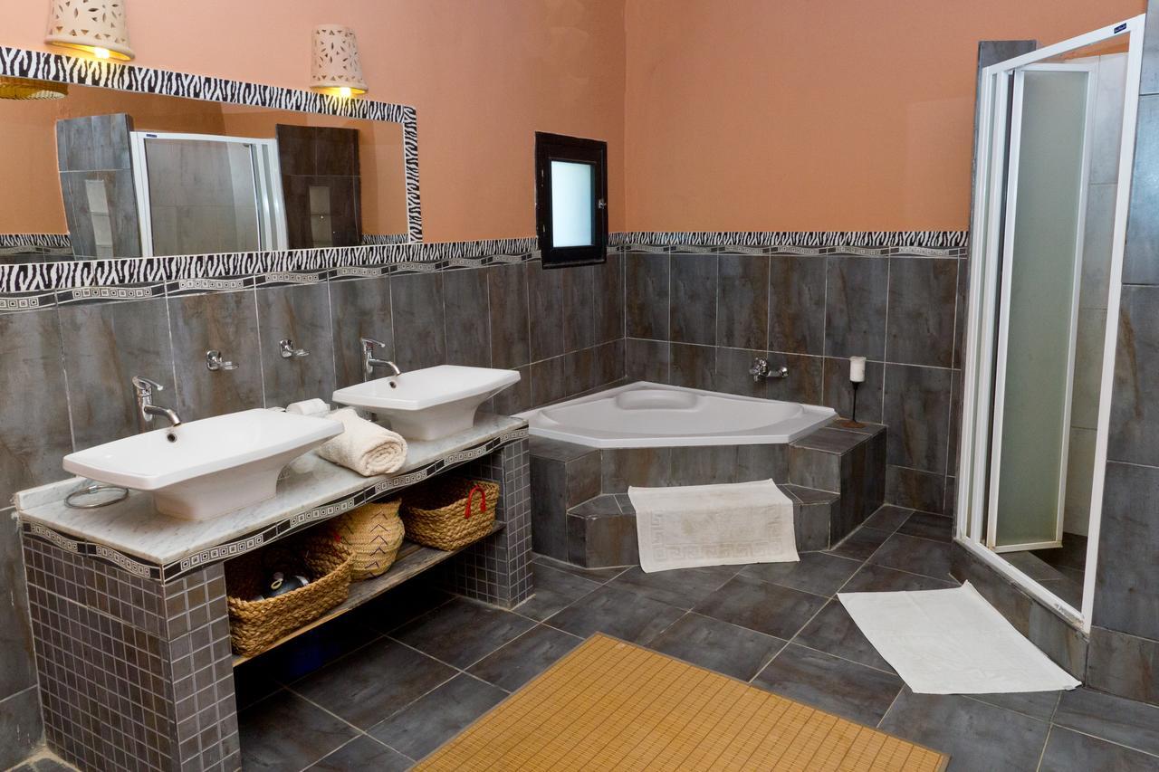 Blue Beach Club Apartment Dahab Bagian luar foto